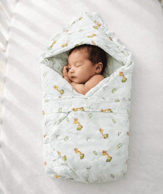 Muslin Frost Joyous Giraffe Baby Wrap Bed