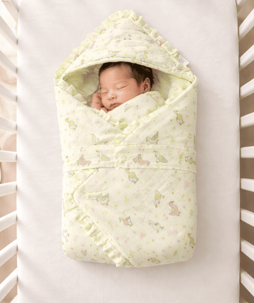 Muslin Lime Cream Runner Duck Baby Wrap Bed