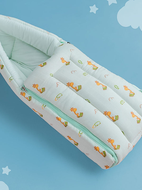 FIRSTIN Frost Joyous Giraffe Muslin Baby Carrier Nest