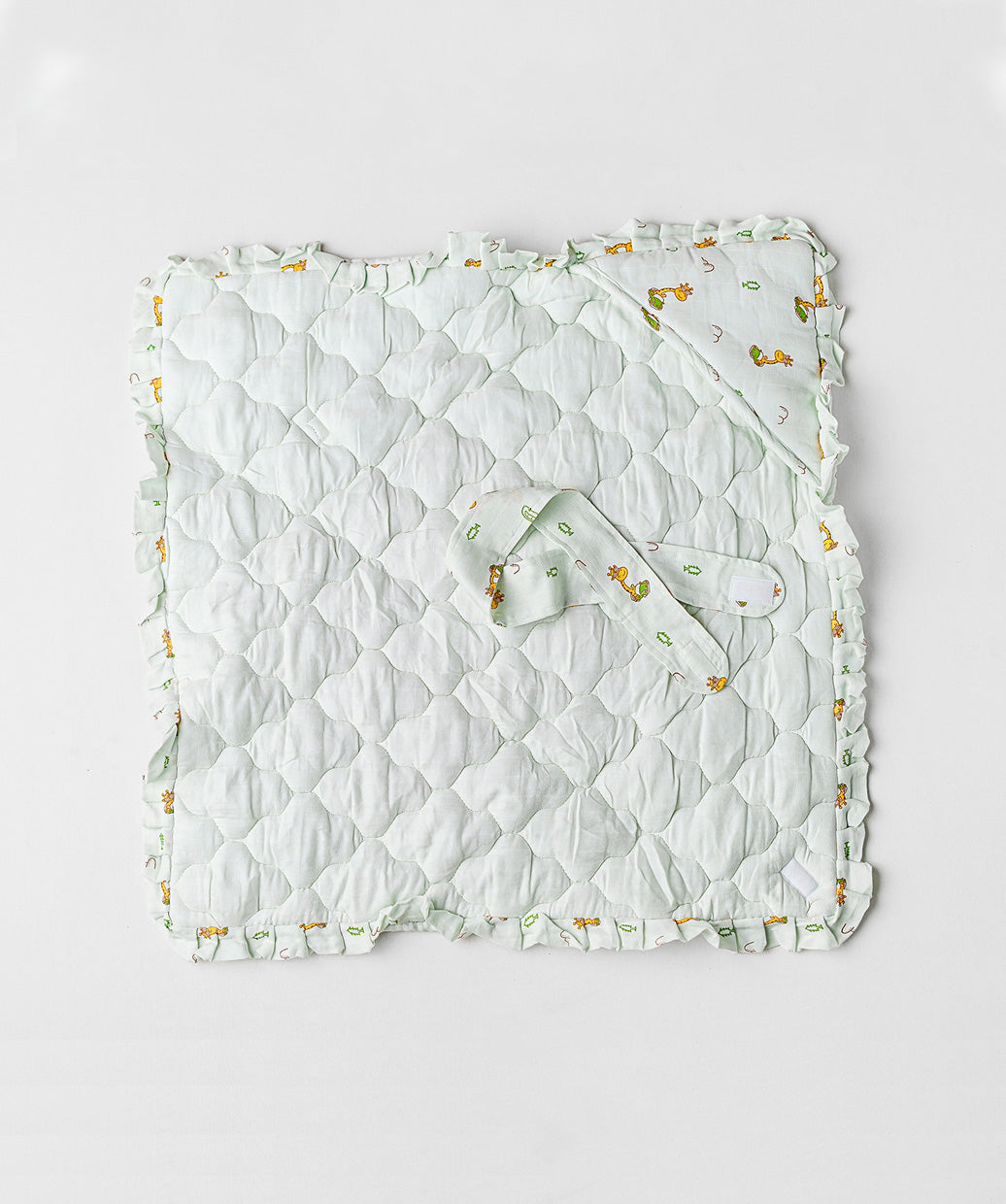 Muslin Frost Joyous Giraffe Baby Wrap Bed