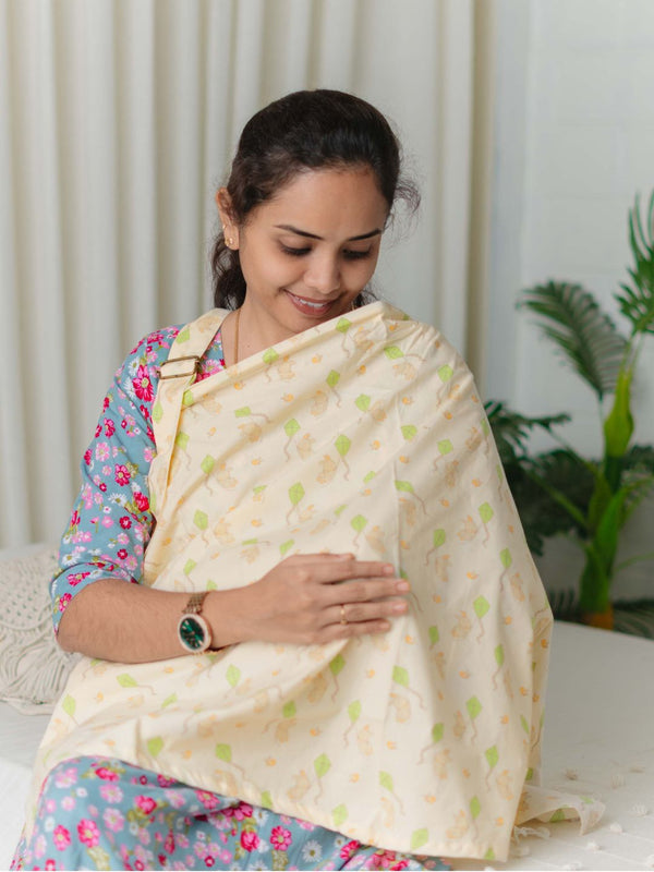 FIRSTIN Poplin Feeding Apron Vanilla Bunny Kite