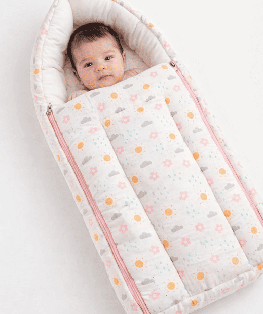 Salsa Rose-Daisy Cloud Muslin Baby Carrier Nest